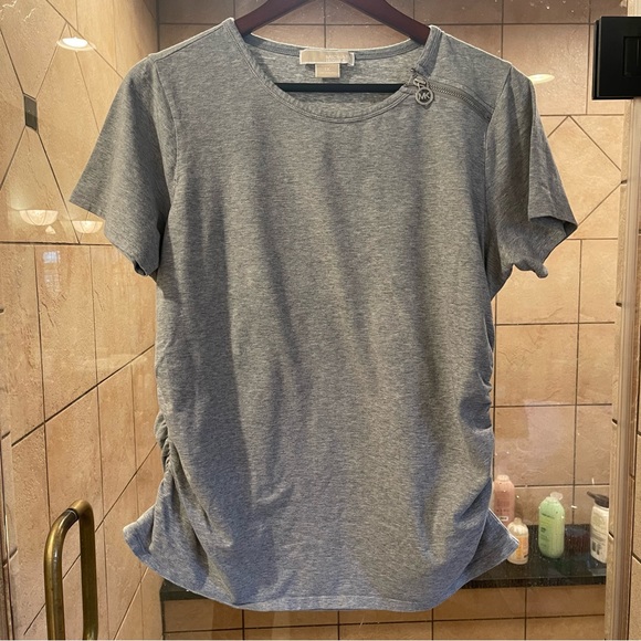 Michael Kors Gray Tee - Size Large - Gently loved - Short Sleeved - Picture 1 of 7